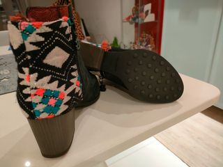 Botín original de Desigual