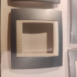 Embellecedor enchufe