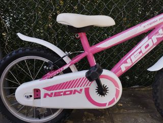 Bicicleta Neón 16" muy nueva