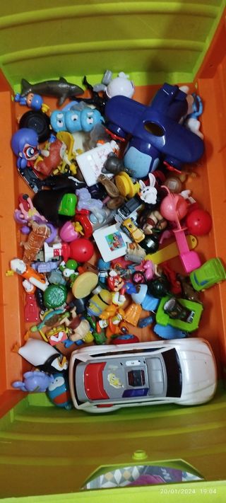 7,4 kilos de juguetes.