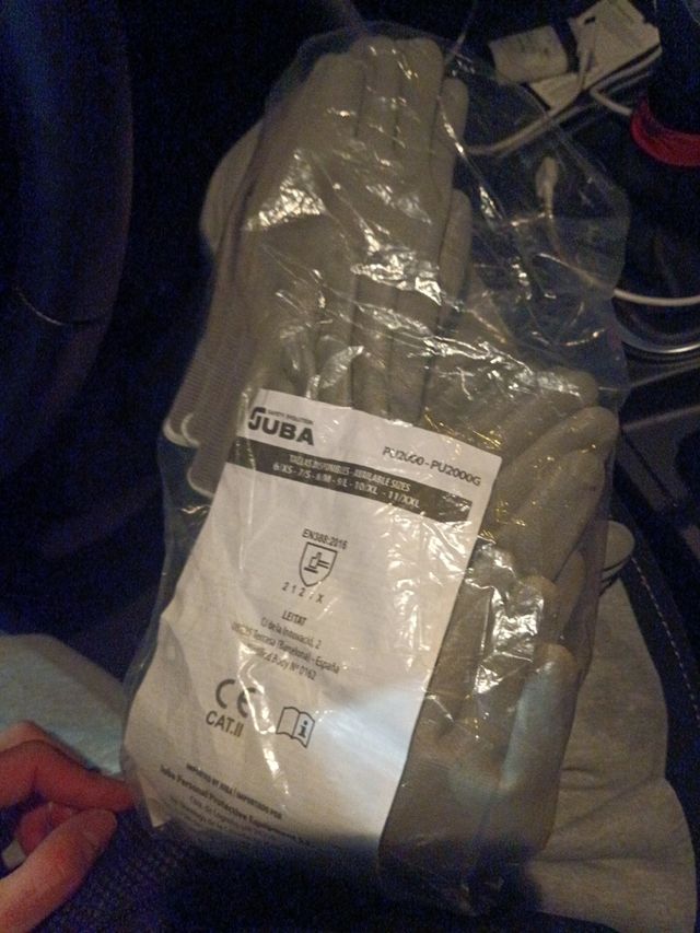 8 pares de guantes de nylon para trabajar