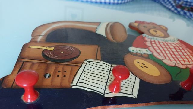 PERCHERO INFANTIL. OSO TEDDY