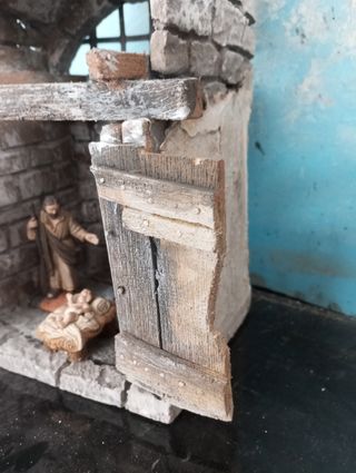 Casa pesebre figuras pequeñas 8cm