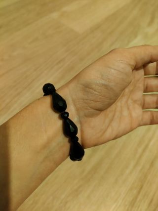 Pulsera negra