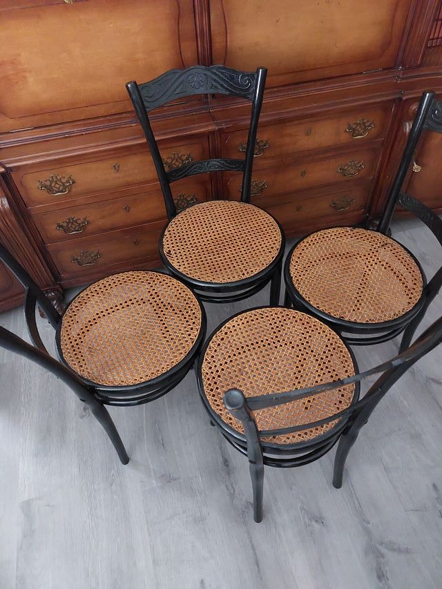 4 Sillas de madera tipo Thonet
