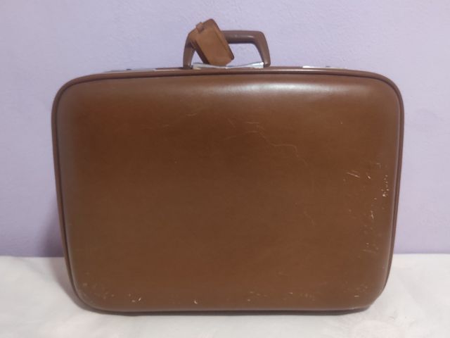 Maleta antigua de piel