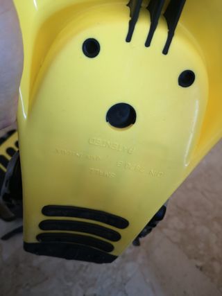 Pinne mares avanti superchannel subacquea