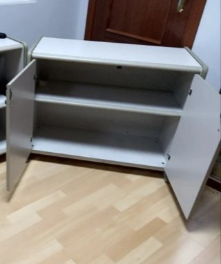 Pareja de muebles de oficina
