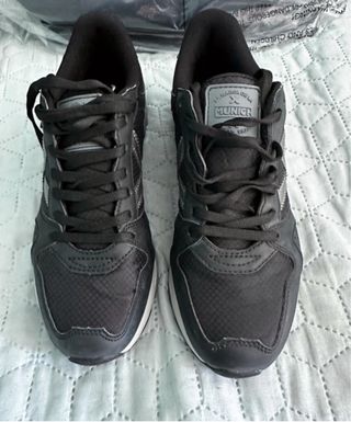 Munich Massana, Zapatillas