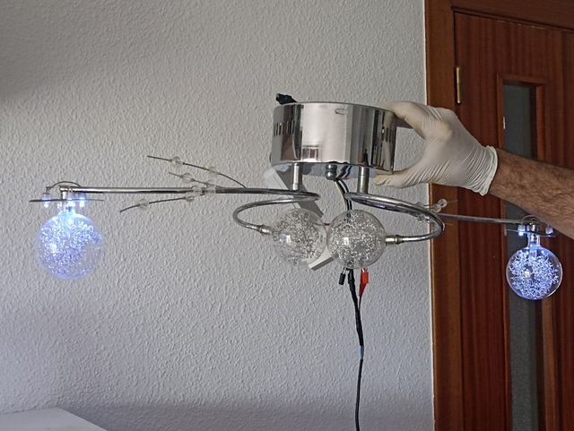 Lampara techo salón.