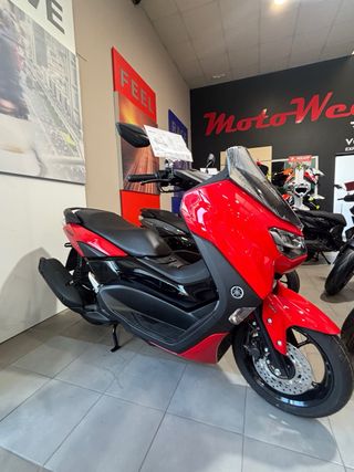 YAMAHA NMAX 125