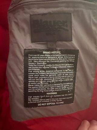 Plumífero Blauer gris de plumas corta
