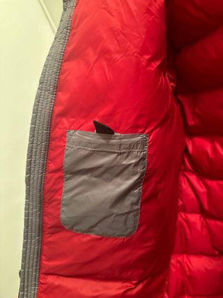 Plumífero Blauer gris de plumas corta