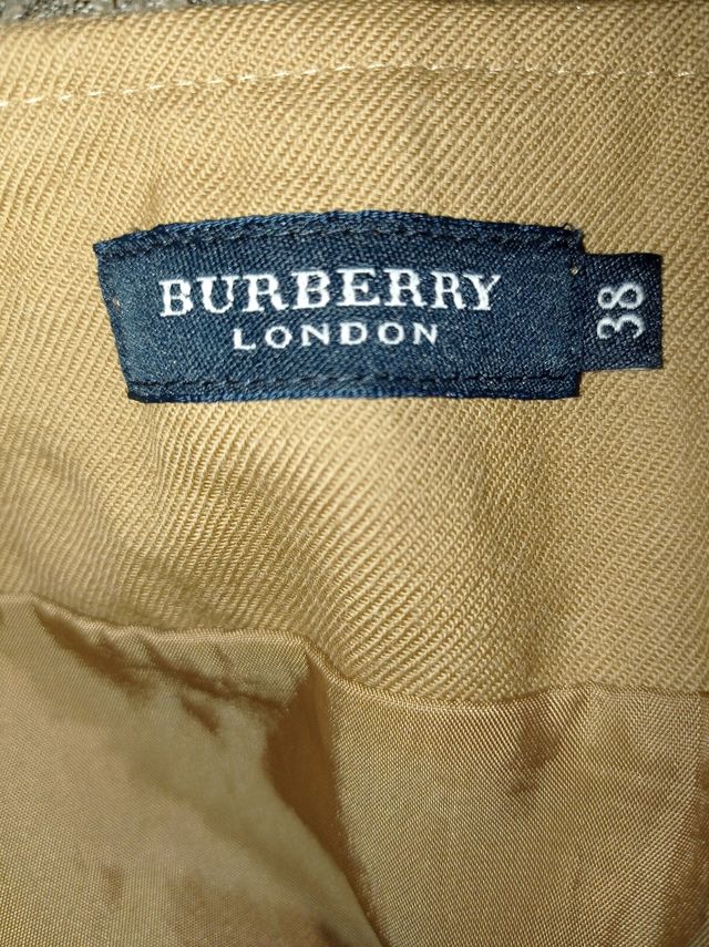 Falda Burberry