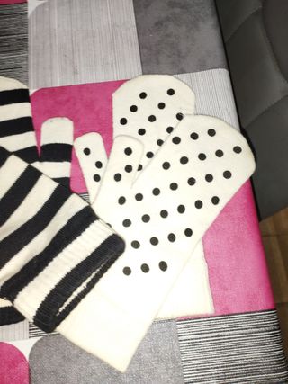 GUANTES,SRA: H-M,Divided.
