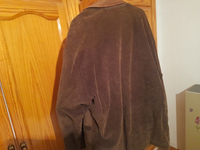 CHAQUETA DE PANA Y POLIPIEL CARAMELO