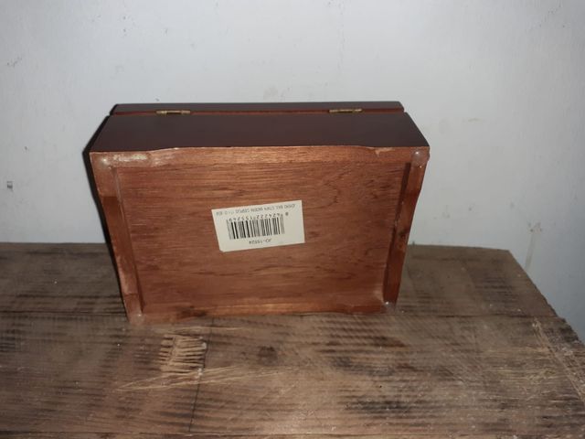 Bonito joyero de madera con espejo de 17x12x9 ver