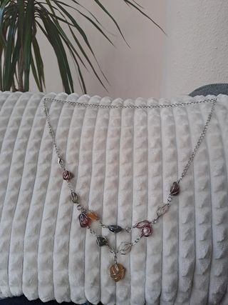Collar de piedras semipreciosas y plata