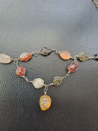 Collar de piedras semipreciosas y plata