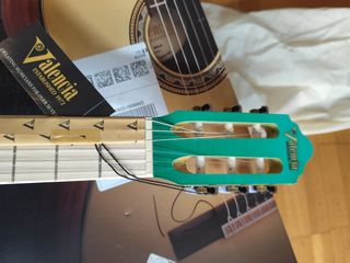 Guitarra clásica Valencia azul vc354 Nueva