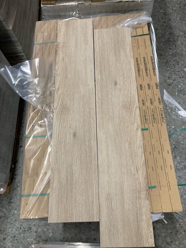 baldosa porcelanico madera chloe beige 23X120