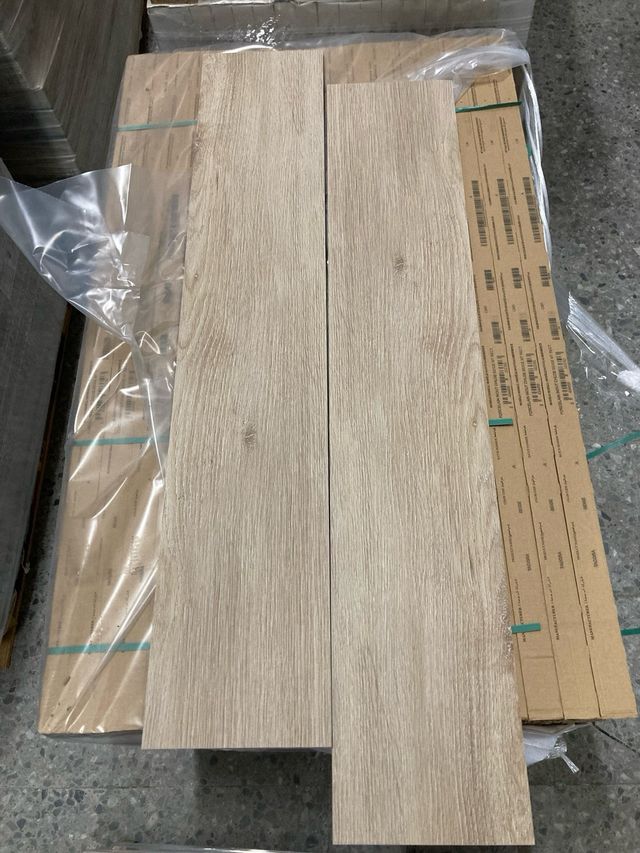 baldosa porcelanico madera chloe beige 23X120