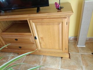 Mueble bajo tele.