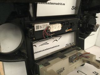 EMBELLECEDOR DE CONSOLA CENTRAL NISSAN XTRAIL T30