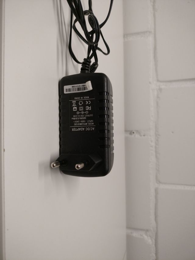 CARGADOR 12V 2A ELECTRÓNICO