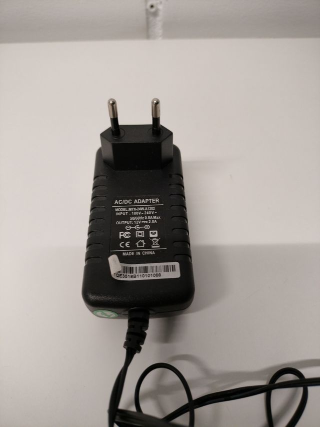 CARGADOR 12V 2A ELECTRÓNICO