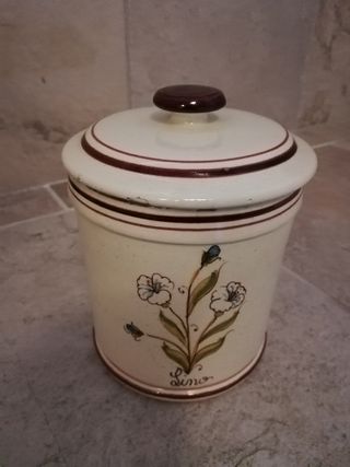 Barattoli fatti a mano