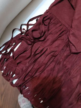 Camiseta antelina burdeos