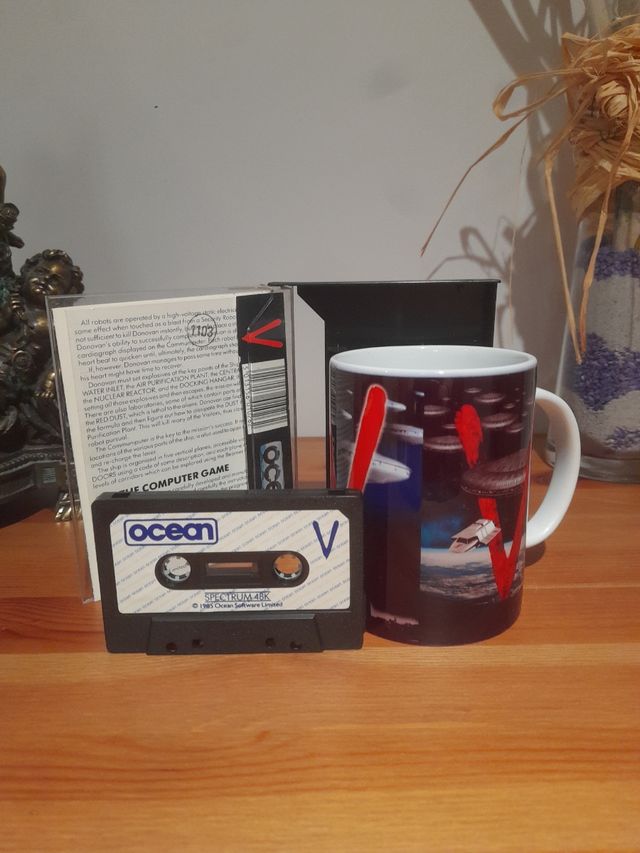 JUEGO" V "ESTAN AQUI !! ZX SPECTRUM (FUNCIONA)