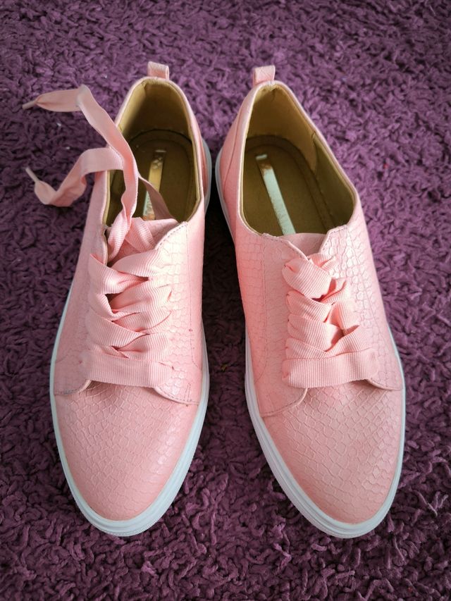 Zapatillas rosa claro piel sintetica