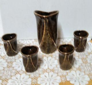 juego,de, jarras, cerámica, esmaltada