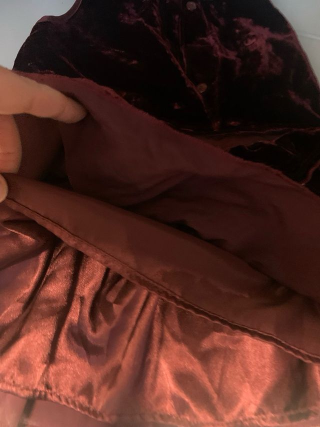 Vestido terciopelo 9-12meses con 2 zapatos y gorro