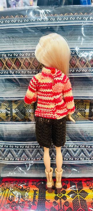 muñeca tipo barbie🧸☘️🎽🌺💐🌈