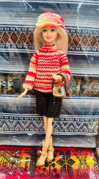 muñeca tipo barbie🧸☘️🎽🌺💐🌈