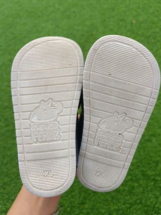 Zapato feroz talla (XL=23) 