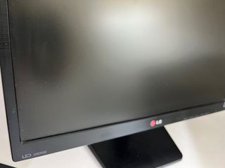 pantalla de ordenador LG Flatron de 20”