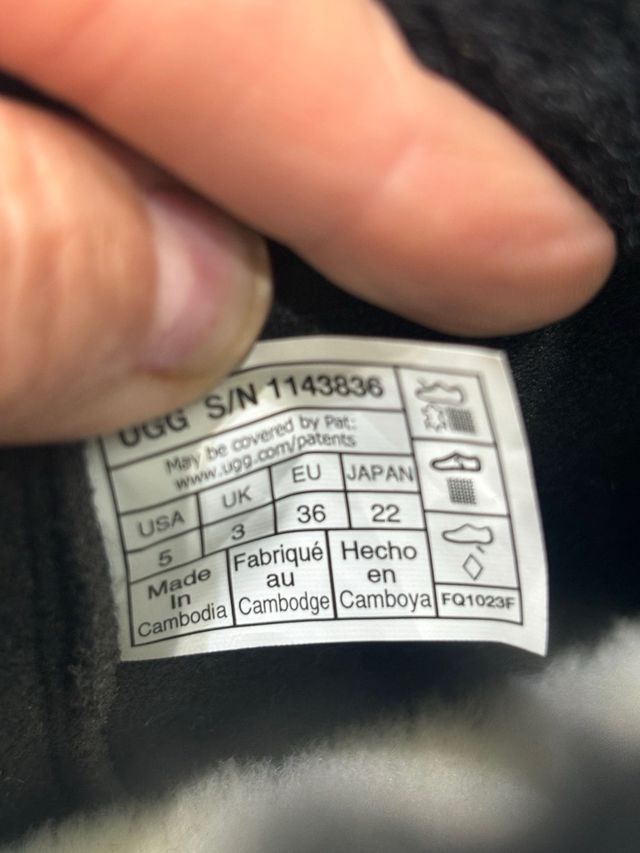 Botines UGG Lakesider negros 36