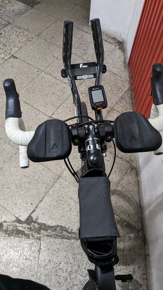 Bicicleta carbono con potenciómetro