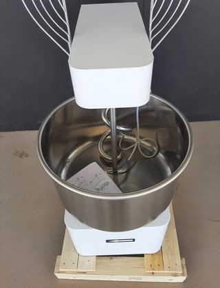 AMASADORA PROFESIONAL. 40 LITROS 