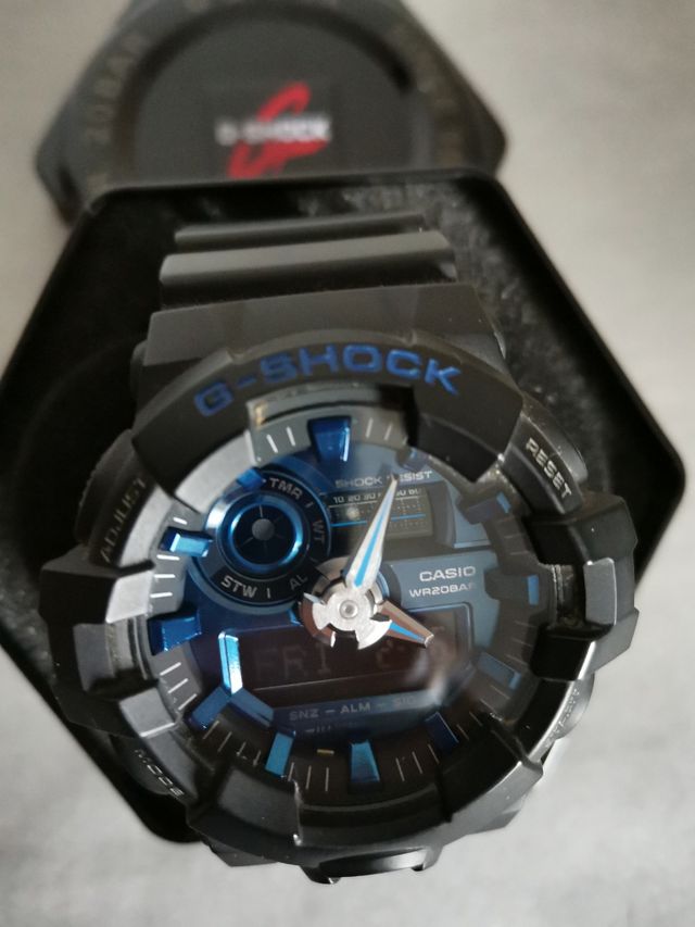 Reloj G-SHOCK GA-710  nuevo