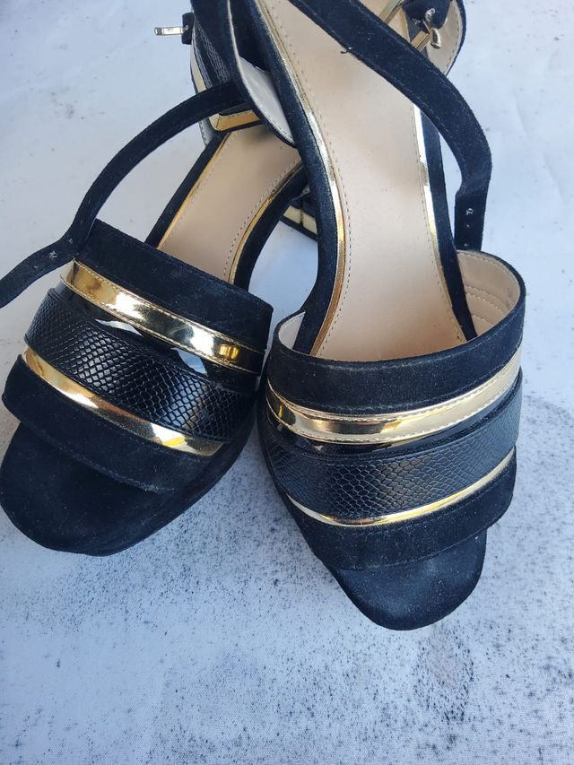 Scarpe da donna con tacco