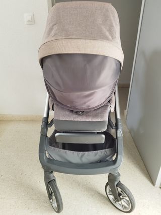 Silla bebe completa.  Inglessina Aptica