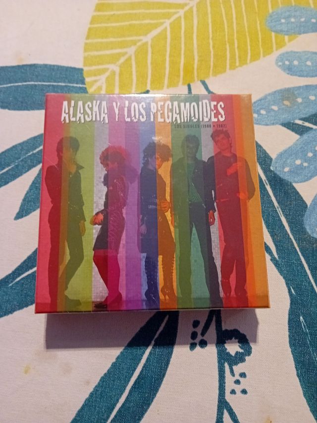 ALASKA Y LOS PEGAMOIDES