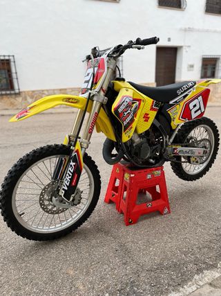 Suzuki RM 125