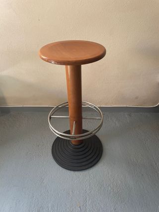 2 taburetes robustos