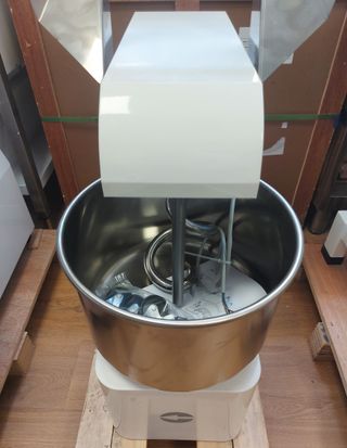 AMASADORA ESPIRAL DE 15 LITROS